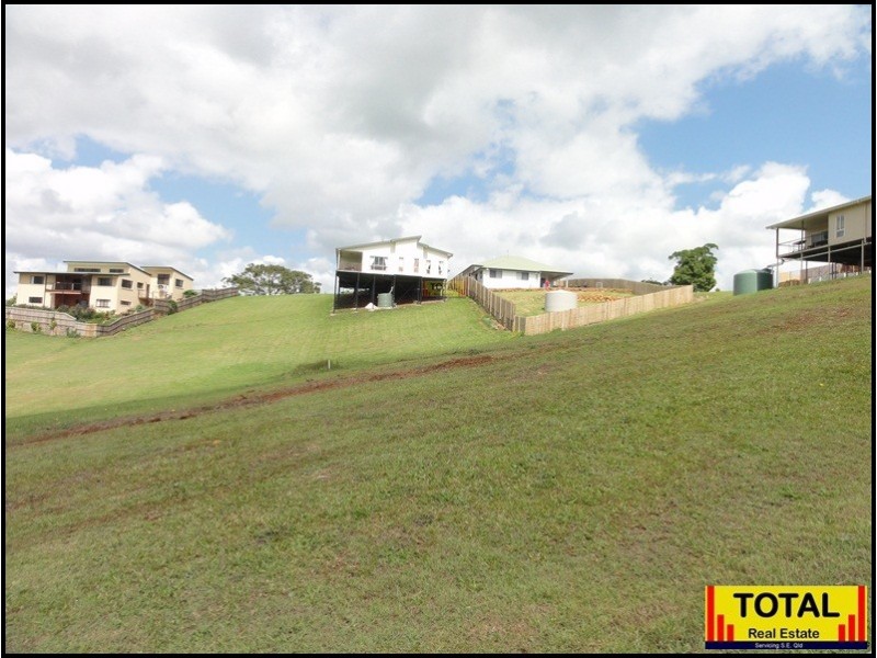 12  Snowwood Avenue, Maleny QLD 4552