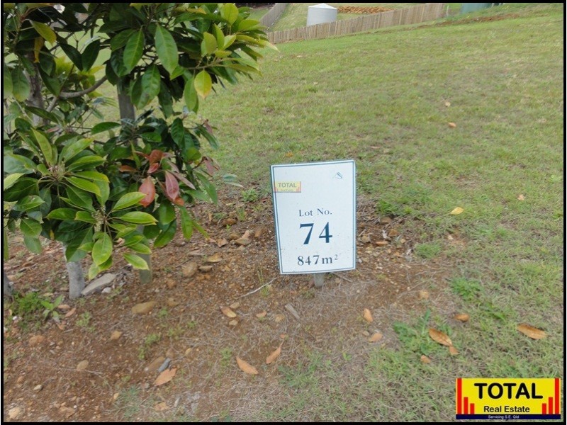 10  Snowwood Avenue, Maleny QLD 4552