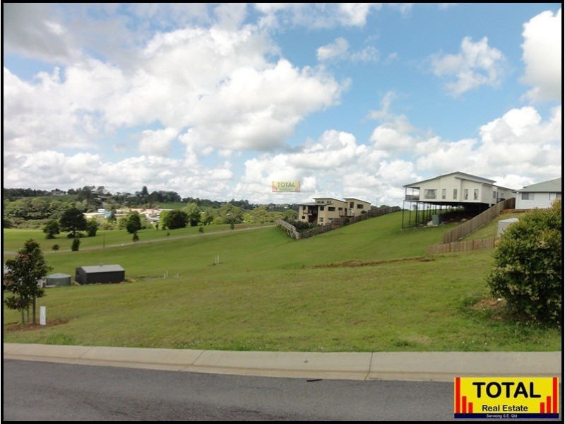 10  Snowwood Avenue, Maleny QLD 4552