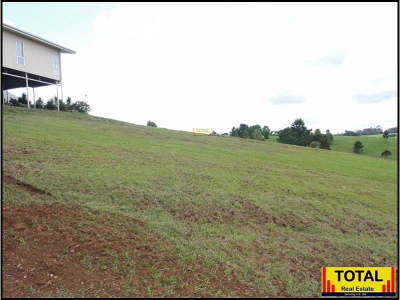 10  Snowwood Avenue, Maleny QLD 4552