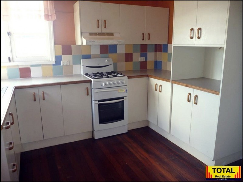 22 Clairmont Street, Newtown QLD 4350