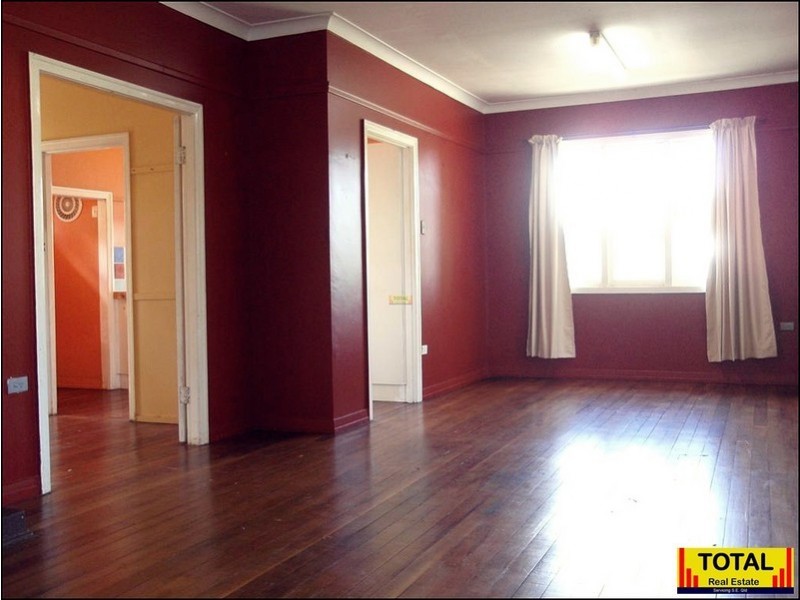 22 Clairmont Street, Newtown QLD 4350