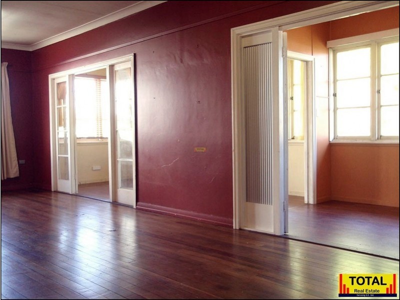 22 Clairmont Street, Newtown QLD 4350