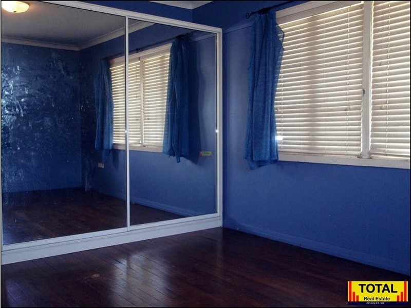 22 Clairmont Street, Newtown QLD 4350