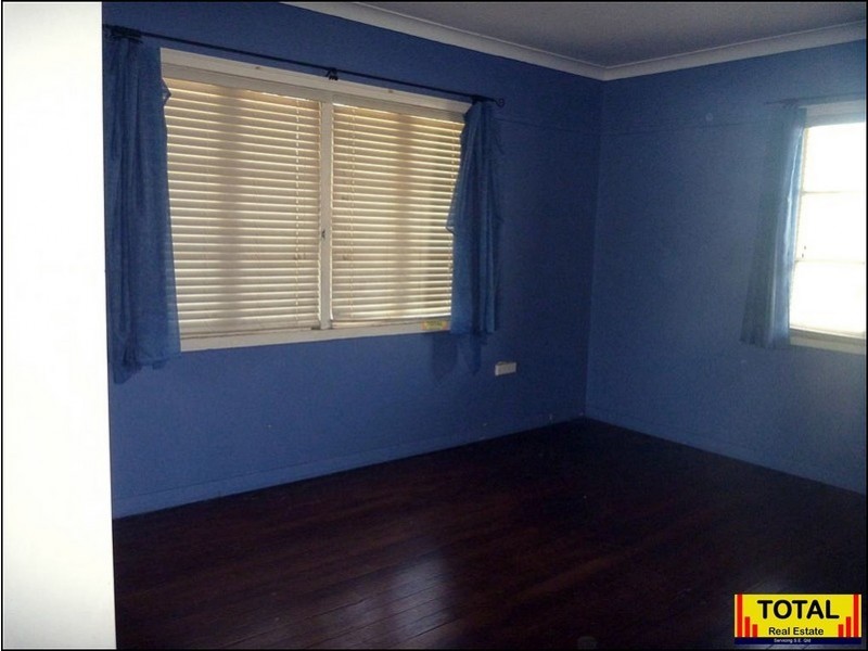 22 Clairmont Street, Newtown QLD 4350