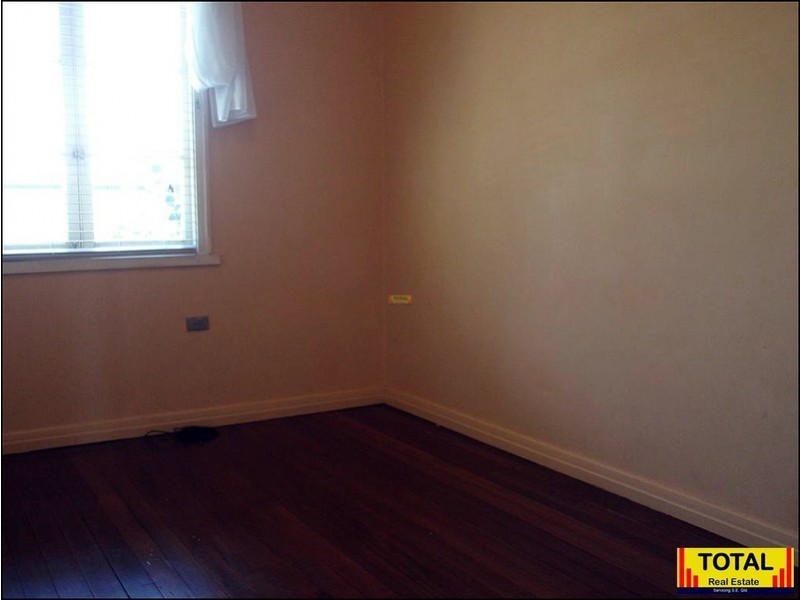 22 Clairmont Street, Newtown QLD 4350