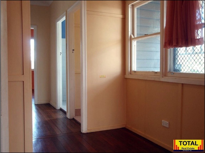 22 Clairmont Street, Newtown QLD 4350