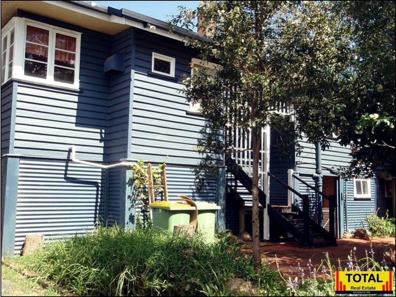 22 Clairmont Street, Newtown QLD 4350