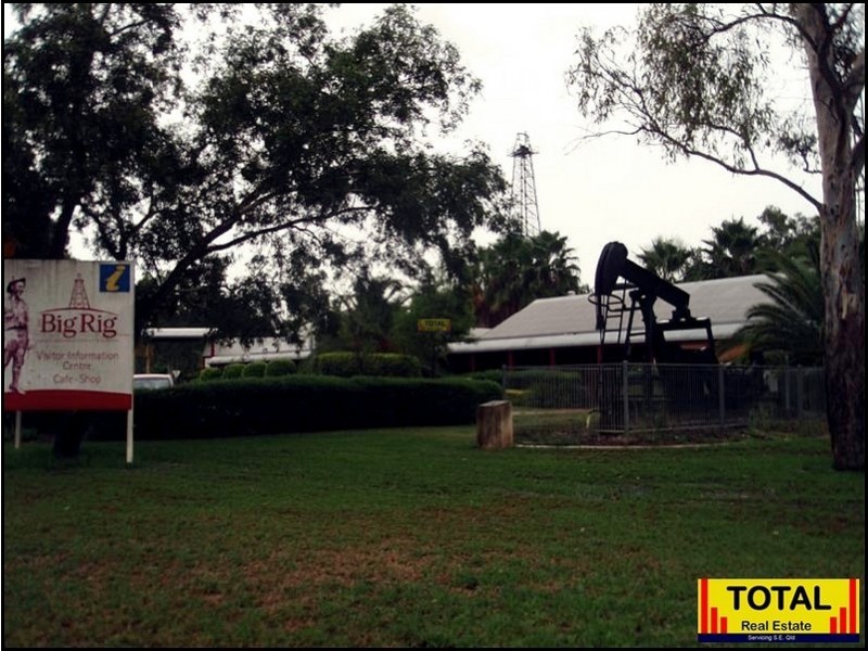 83 Raglan Street, Roma QLD 4455