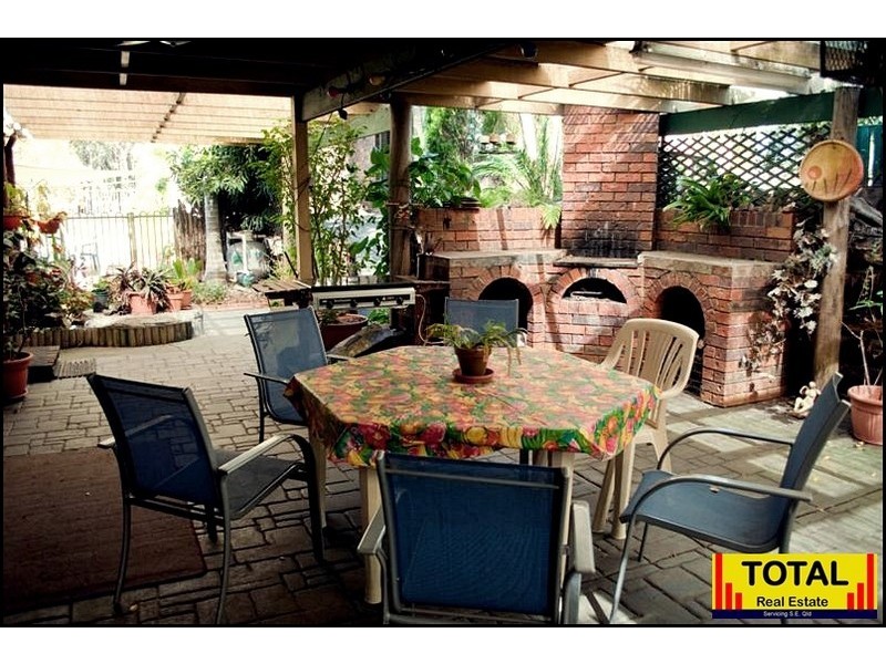 1 Albatross Street, Karalee QLD 4306