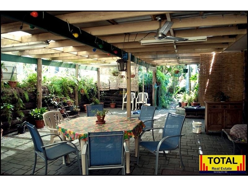 1 Albatross Street, Karalee QLD 4306