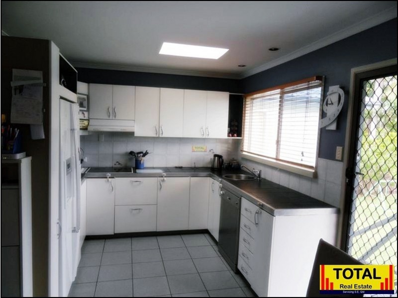 27 Tamarix Av, Bray Park QLD 4500