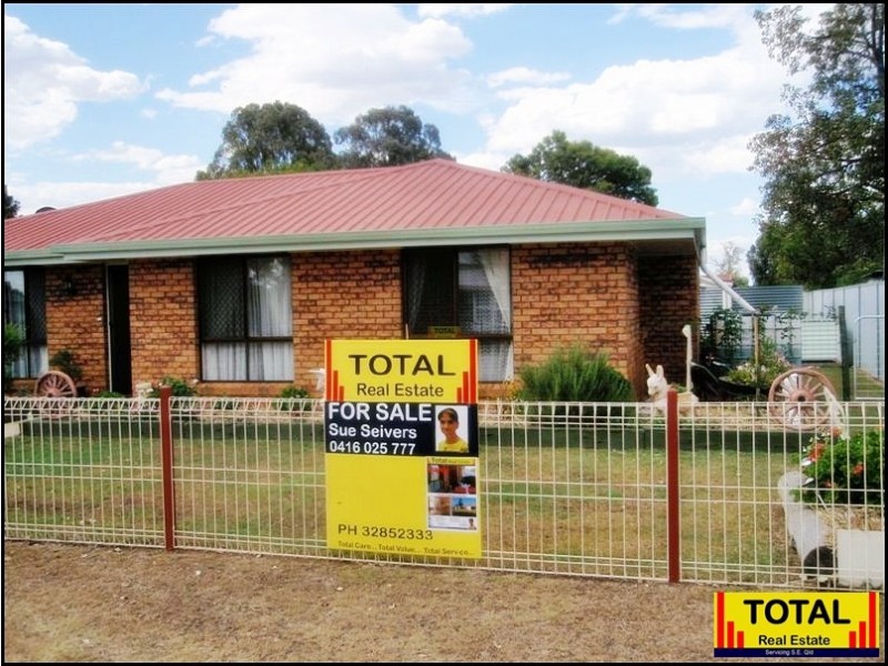 4 Rome Street, Oakey QLD 4401