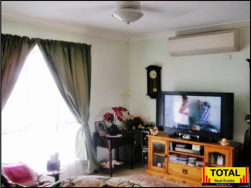 4 Rome Street, Oakey QLD 4401