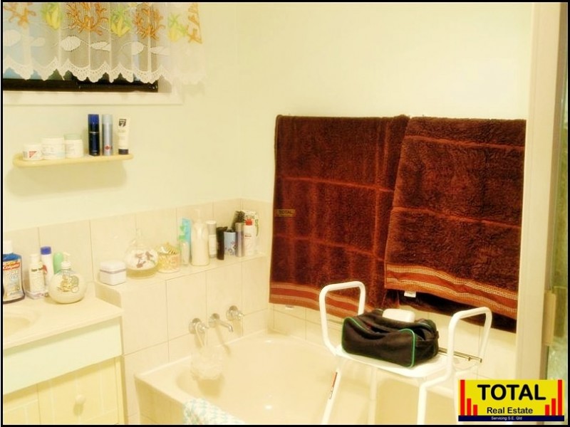 4 Rome Street, Oakey QLD 4401