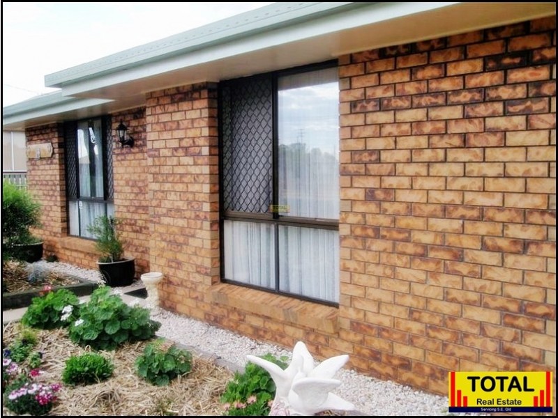 4 Rome Street, Oakey QLD 4401