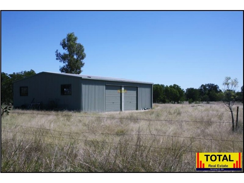 100 Carnarvon Highway, Surat QLD 4417