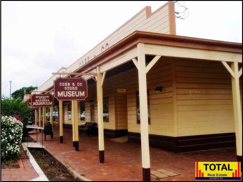 100 Carnarvon Highway, Surat QLD 4417