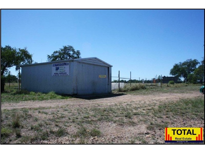100 Carnarvon Highway, Surat QLD 4417