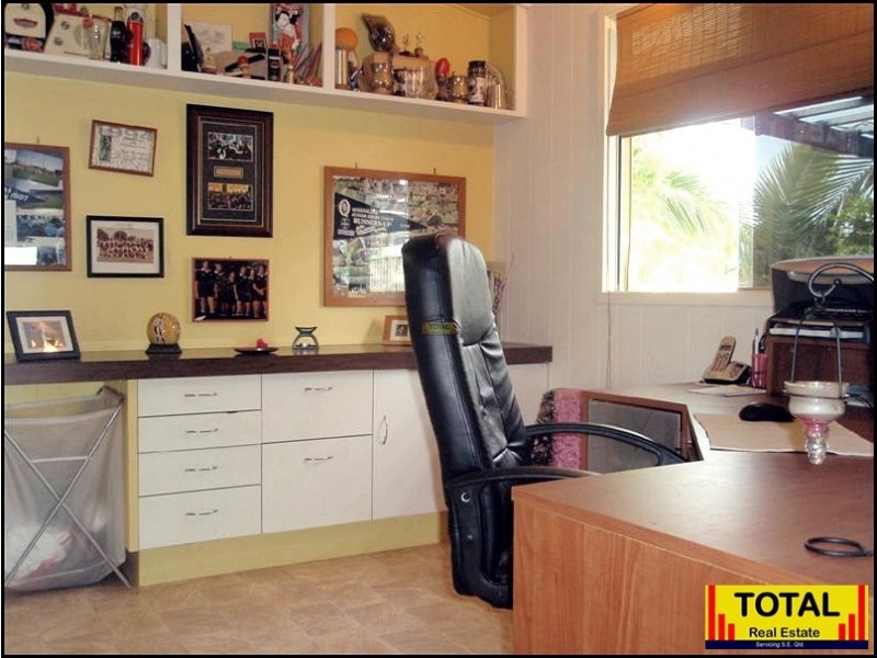9 Macarthur Drive, Kallangur QLD 4503