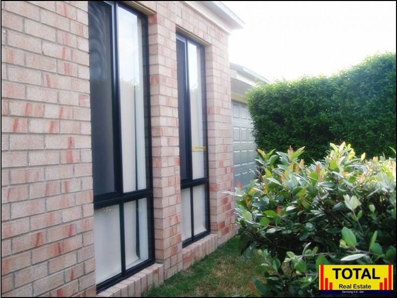 10 Violet Street, Kallangur QLD 4503