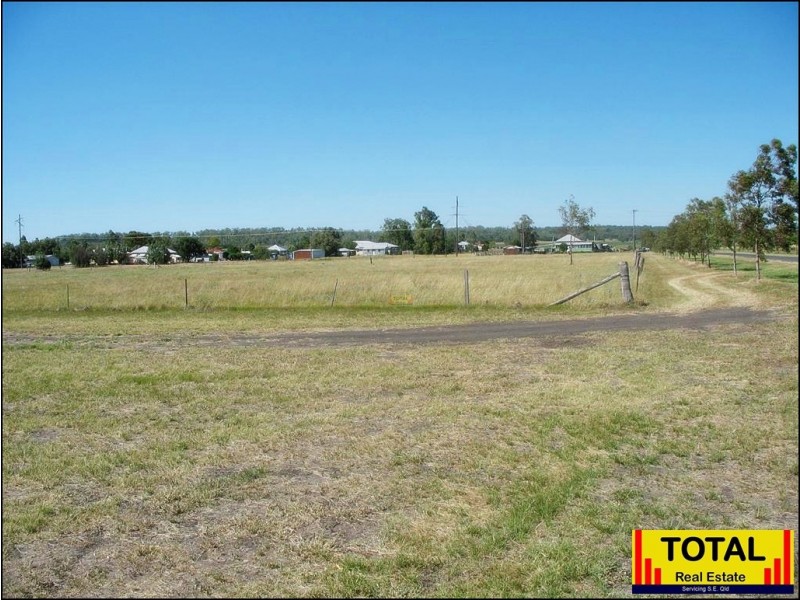 1 Baron Street, Jondaryan QLD 4403