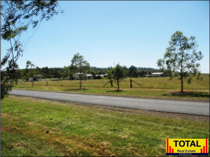 1 Baron Street, Jondaryan QLD 4403