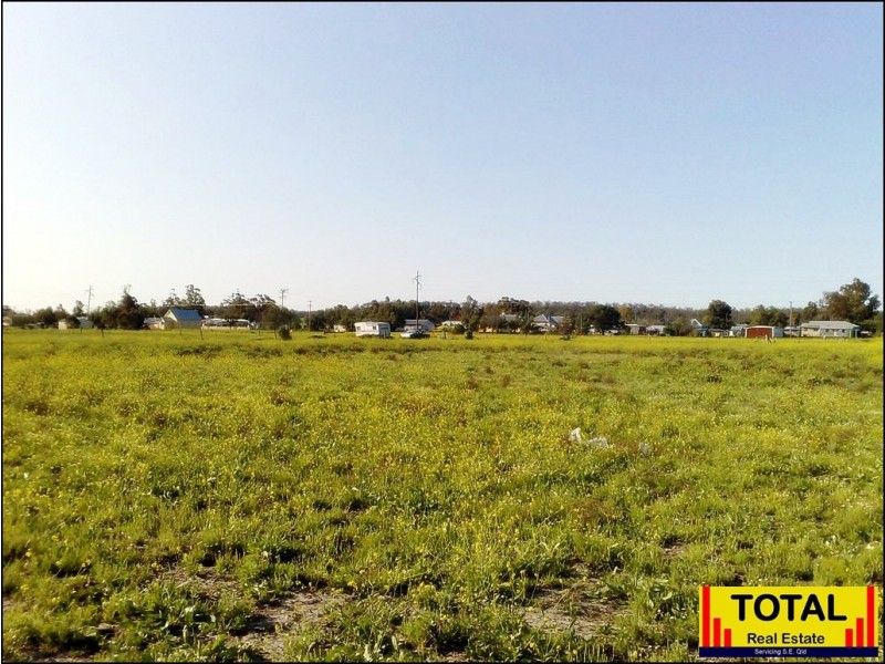 1 Baron Street, Jondaryan QLD 4403