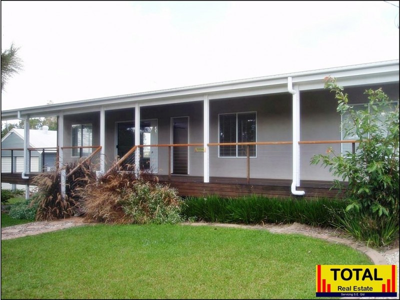 6 Renown Court, Cooloola Cove QLD 4580