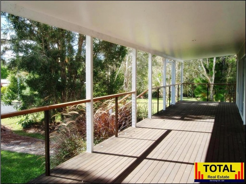 6 Renown Court, Cooloola Cove QLD 4580