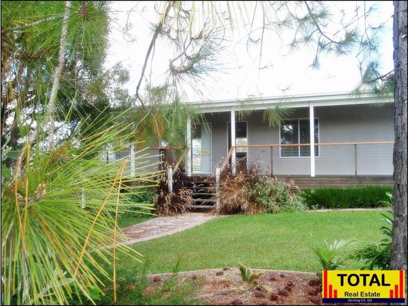 6 Renown Court, Cooloola Cove QLD 4580