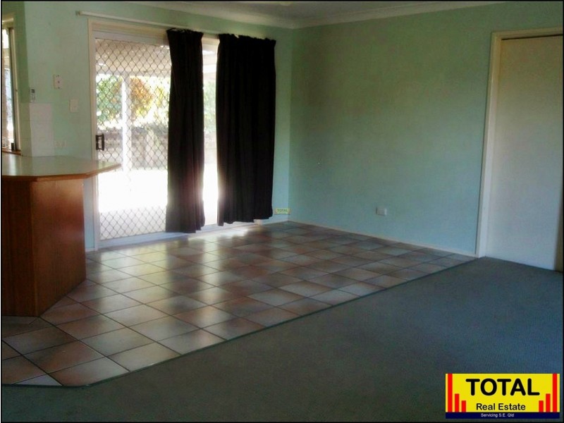 4 Theten Court, Kallangur QLD 4503