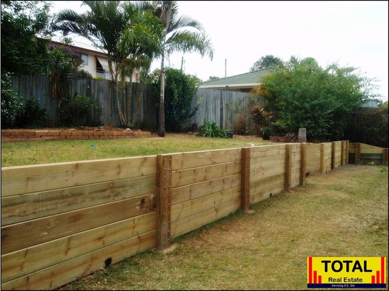 4 Theten Court, Kallangur QLD 4503