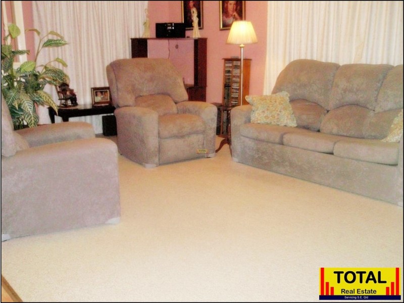 Forest Glen QLD 4556