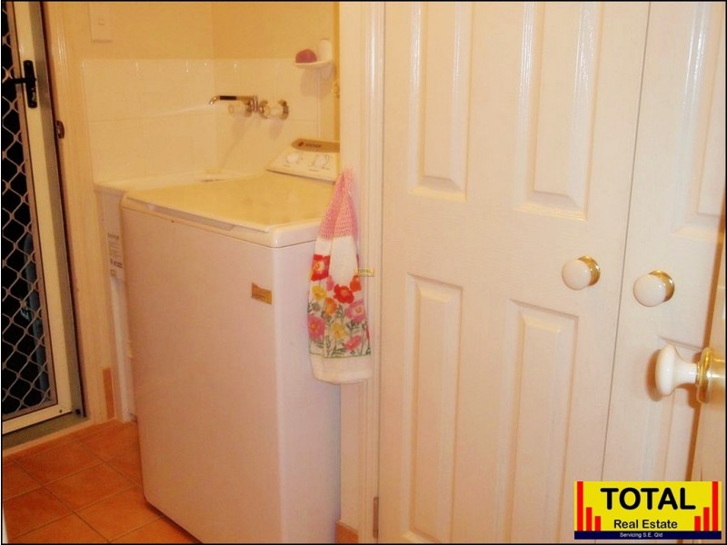 Forest Glen QLD 4556