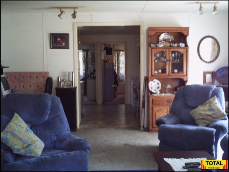 11 Camellia Court, Millmerran QLD 4357