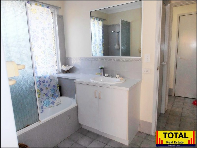 138 Hardwood Road, Landsborough QLD 4550