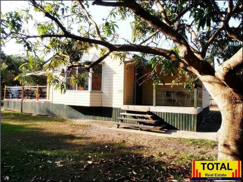 138 Hardwood Road, Landsborough QLD 4550