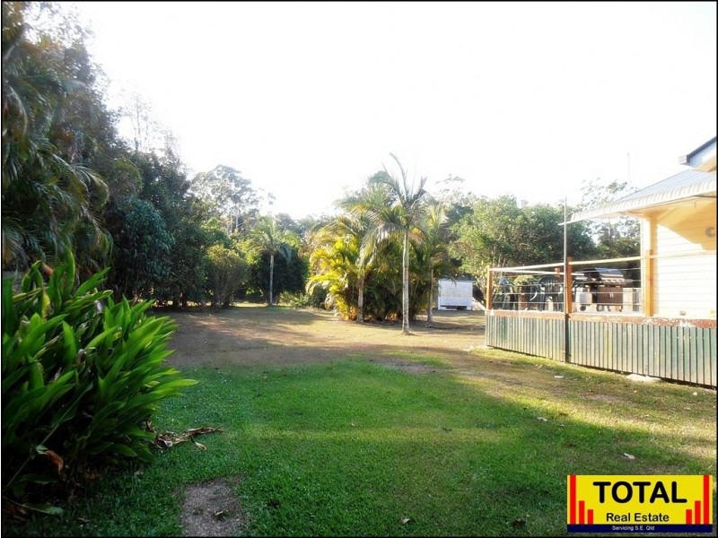 138 Hardwood Road, Landsborough QLD 4550