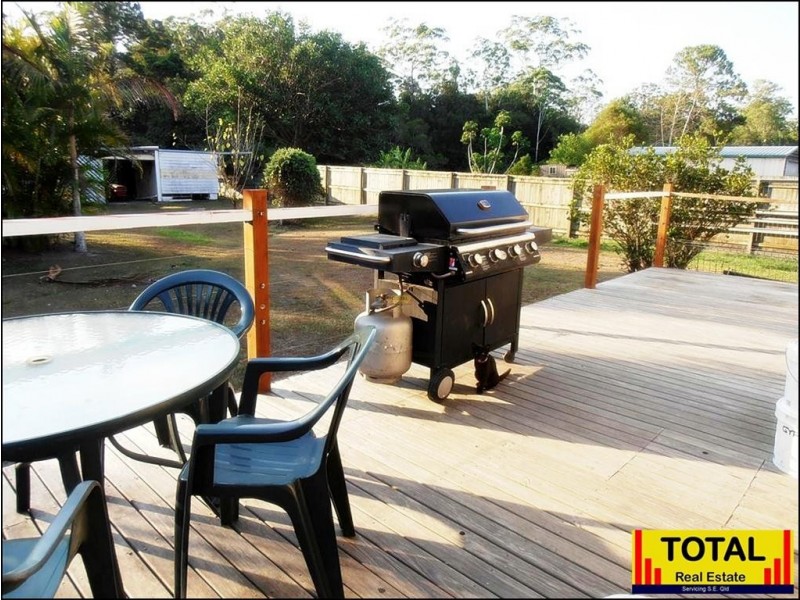 138 Hardwood Road, Landsborough QLD 4550