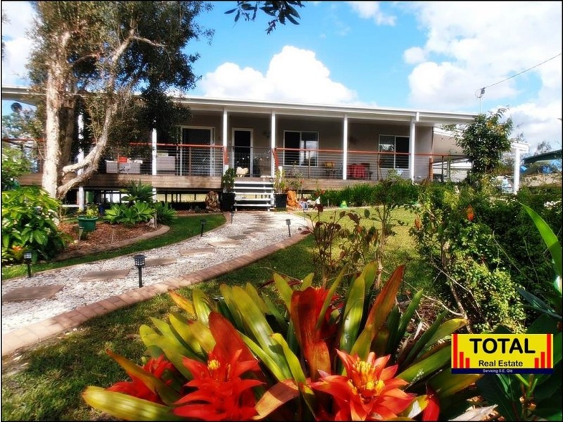 6 Renown Court, Cooloola Cove QLD 4580