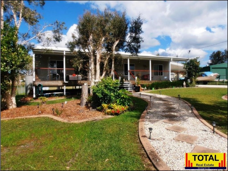 6 Renown Court, Cooloola Cove QLD 4580