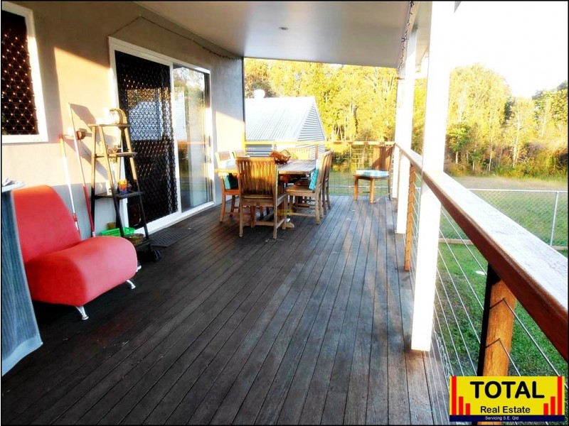 6 Renown Court, Cooloola Cove QLD 4580