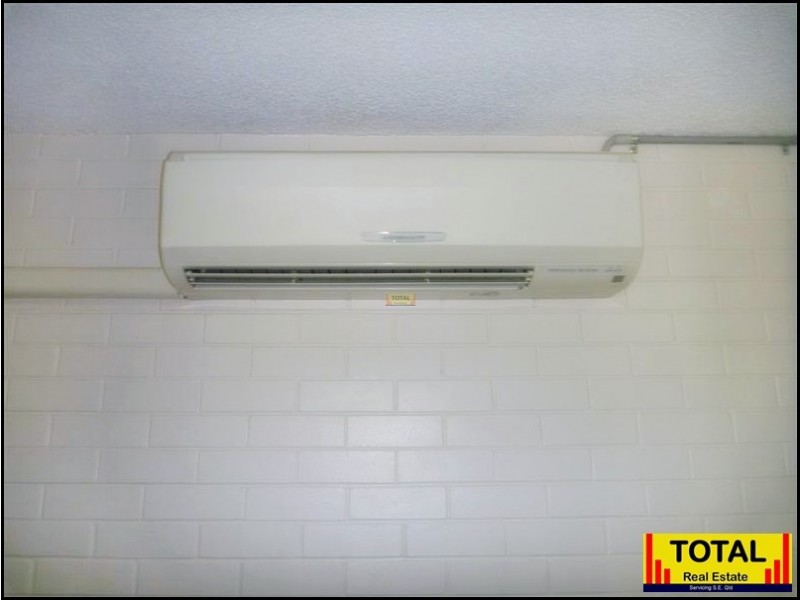 1263 Anzac Ave, Kallangur QLD 4503