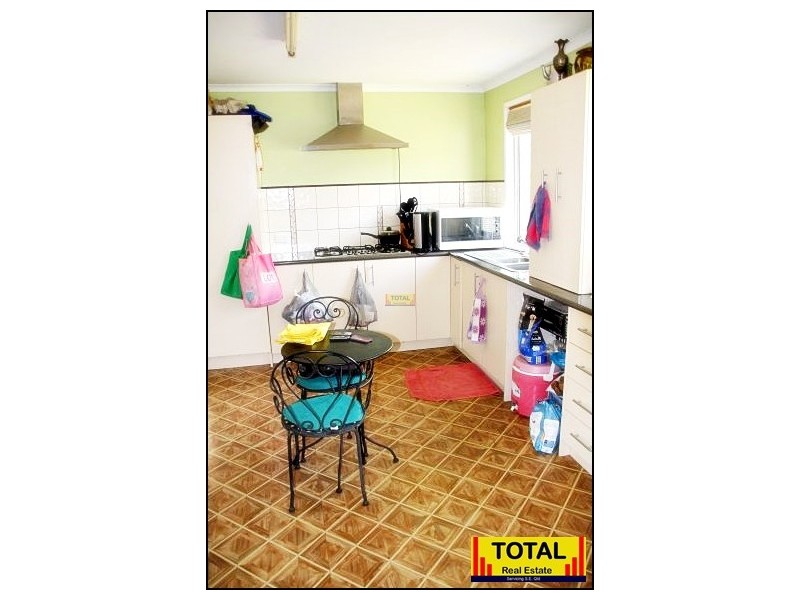 213 Malar Cres, Nanango QLD 4615