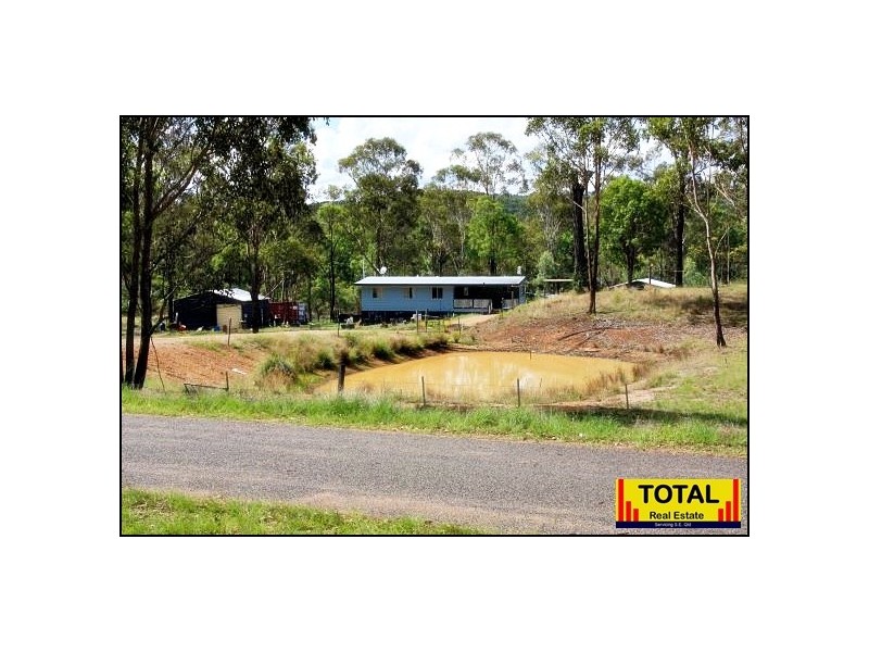 213 Malar Cres, Nanango QLD 4615