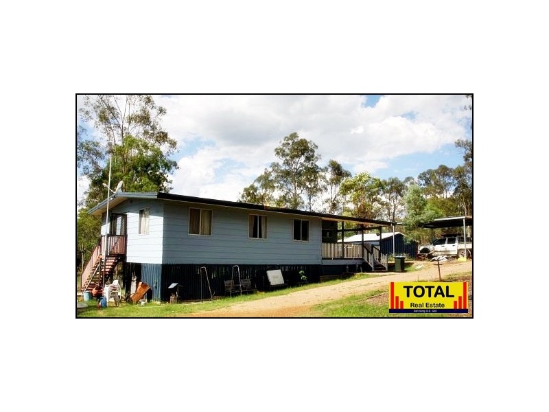 213 Malar Cres, Nanango QLD 4615