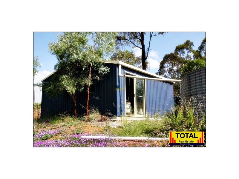 213 Malar Cres, Nanango QLD 4615