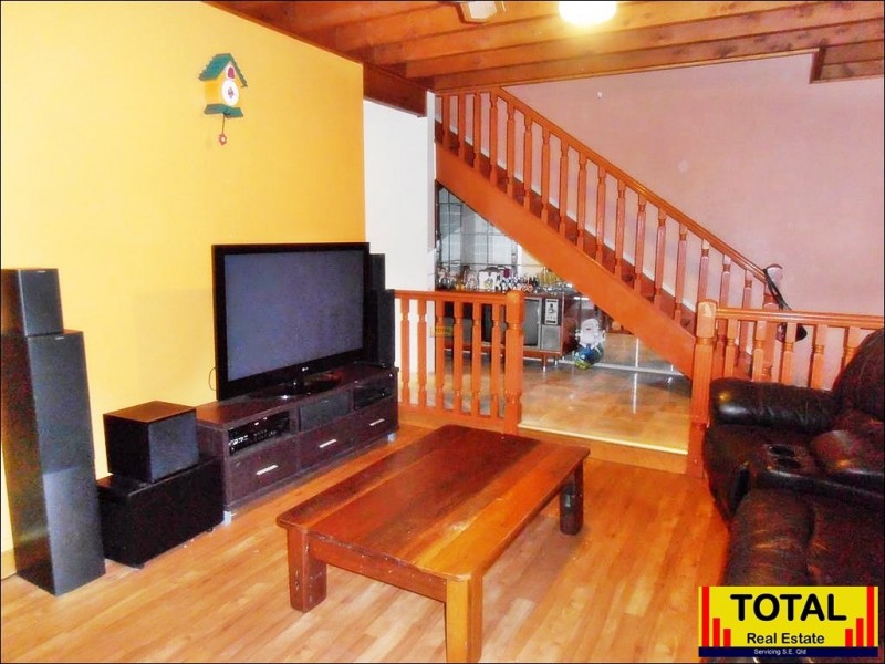 33 Brittainy Street, Petrie QLD 4502