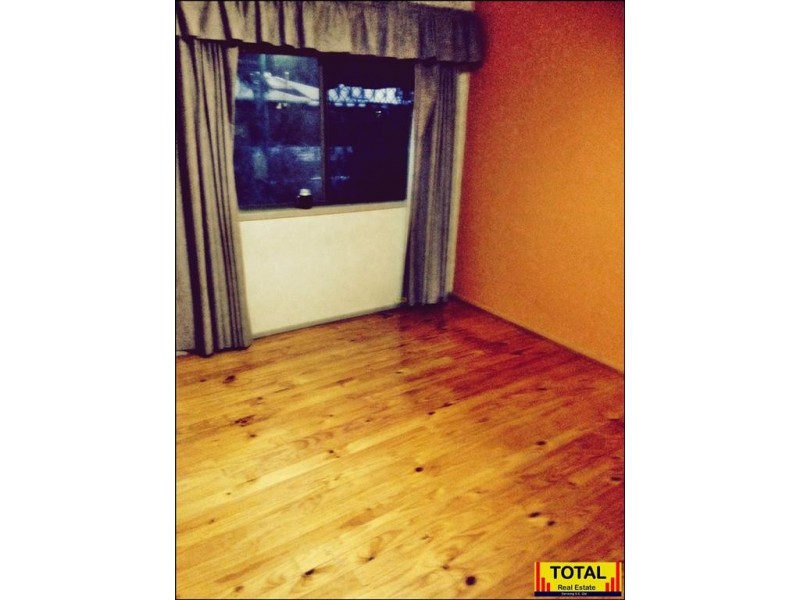 33 Brittainy Street, Petrie QLD 4502